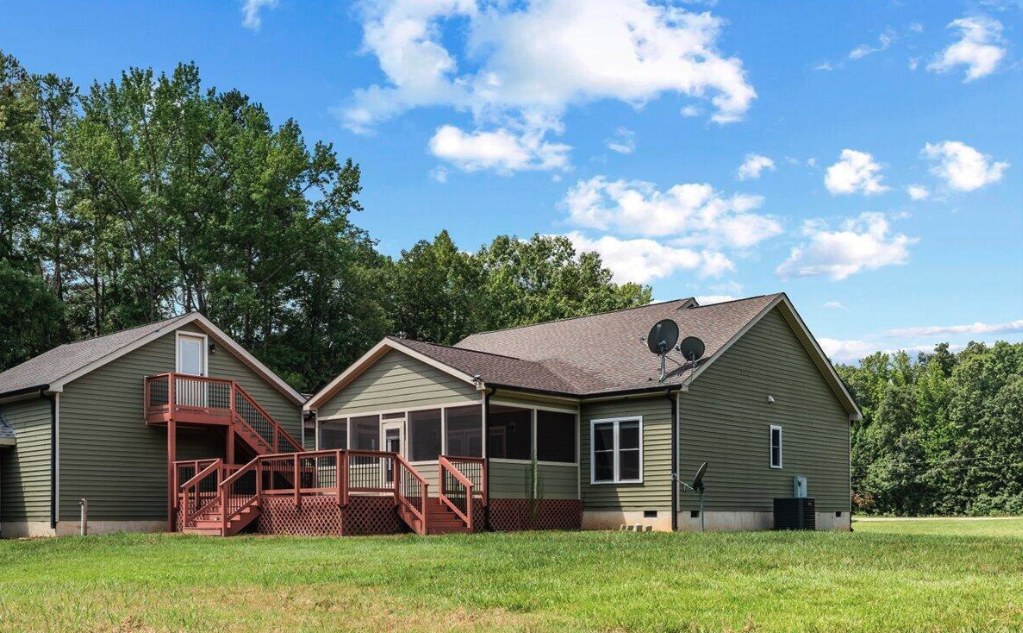 11208 Range Road — additional photograph